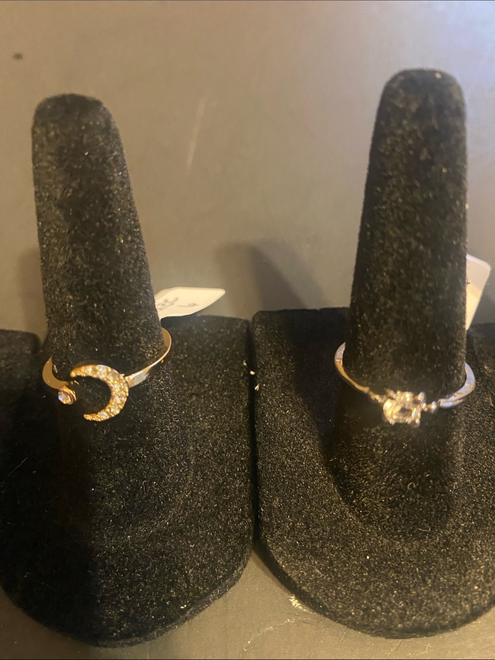 Assorted Women's Gold and Silver Stackable Rings - Multipack - Picture 3 of 4